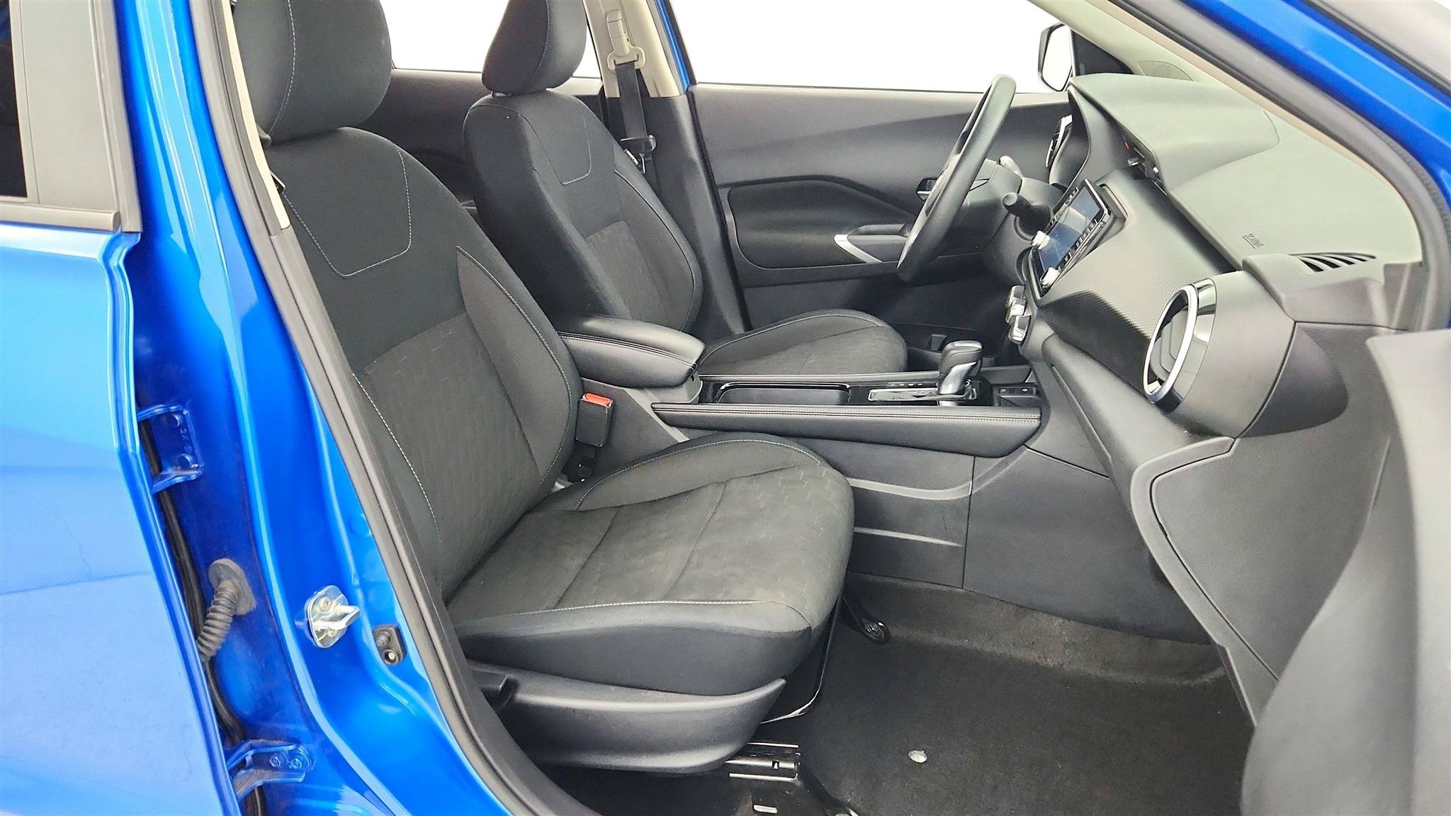 Used 2024 Nissan Kicks SV FWD image 19
