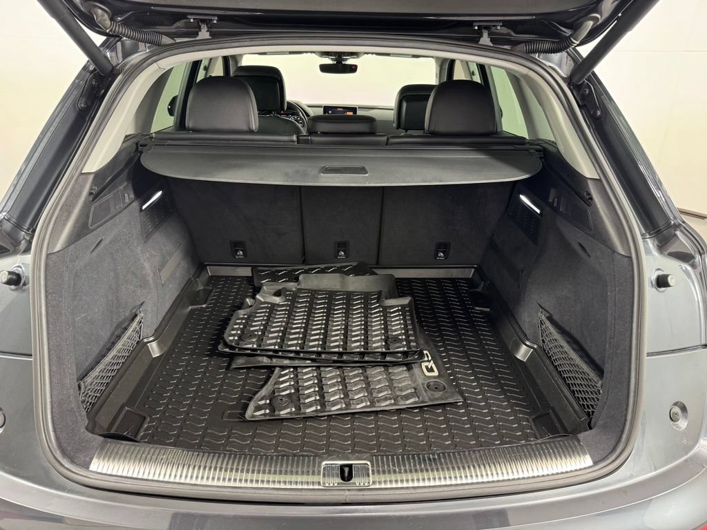 Used 2018 Audi Q5 Prestige AWD/4WD image 32