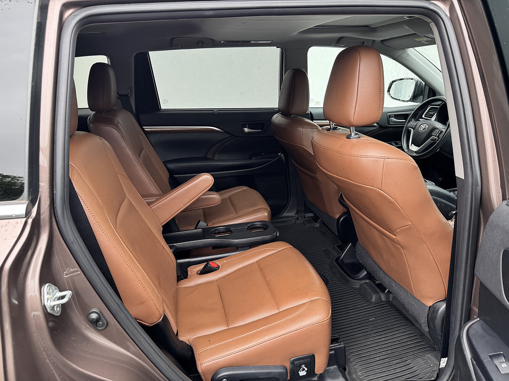 Certified 2019 Toyota Highlander Limited AWD/4WD image 13