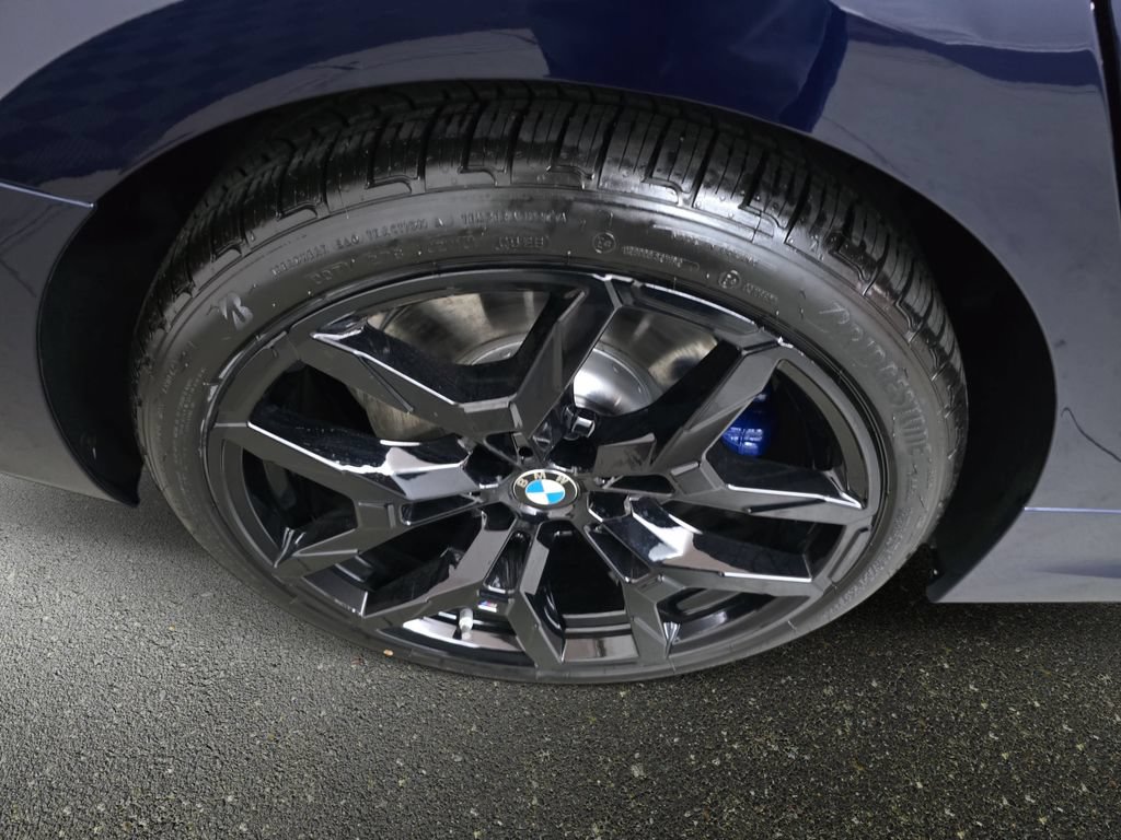New 2026 BMW 330i xDrive Sedan w/ M Sport Package AWD/4WD image 30