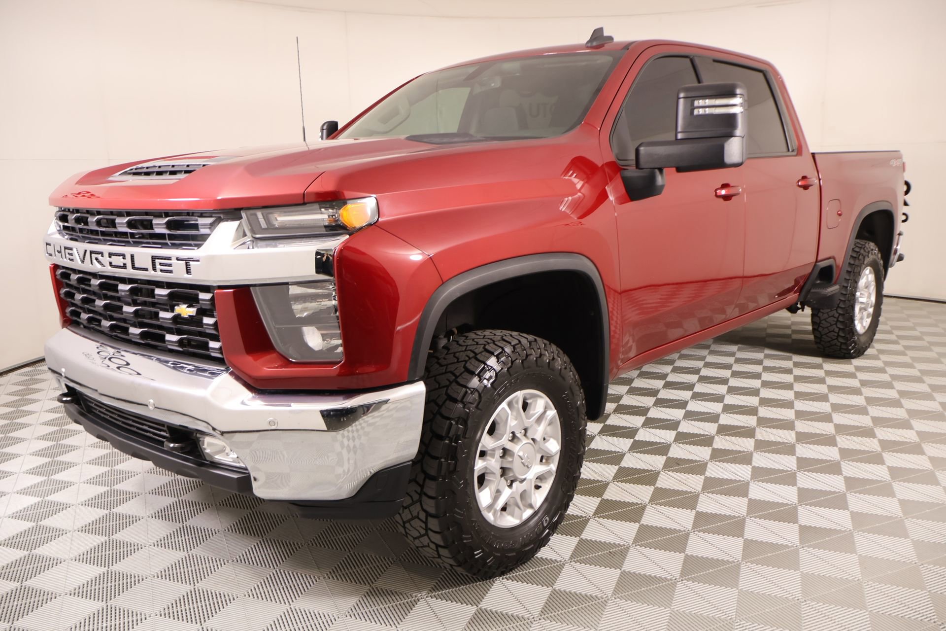 Used 2020 Chevrolet Silverado 2500 LT w/ Texas Edition AWD/4WD image 10