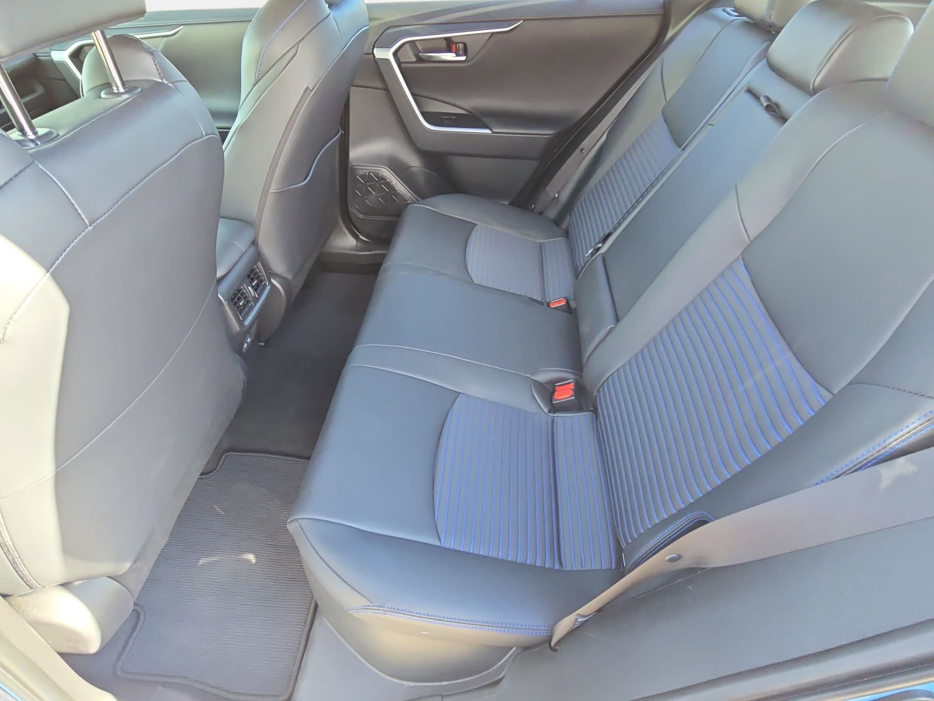 Used 2024 Toyota RAV4 XSE w/ Advanced Technology Package image 14