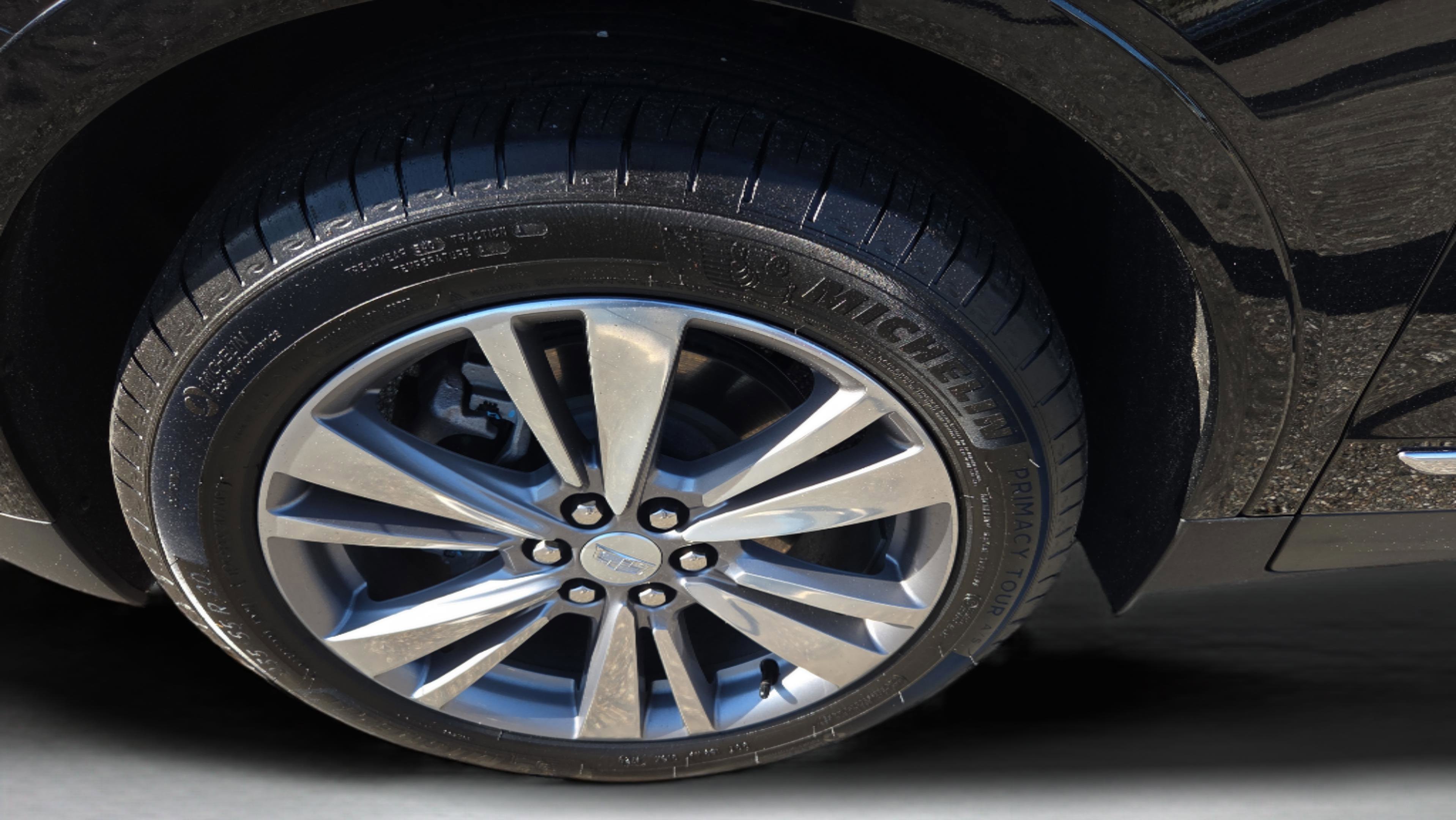 Used 2025 Cadillac XT5 Premium Luxury image 33