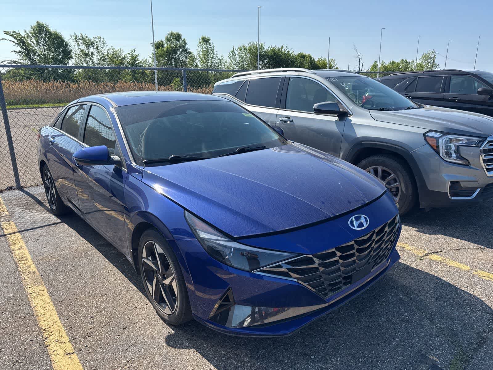 Used 2023 Hyundai Elantra Limited FWD image 6