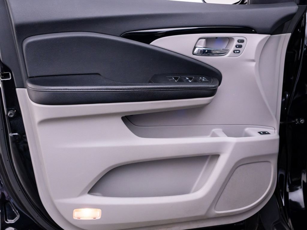 Certified 2018 Honda Pilot Elite image 14