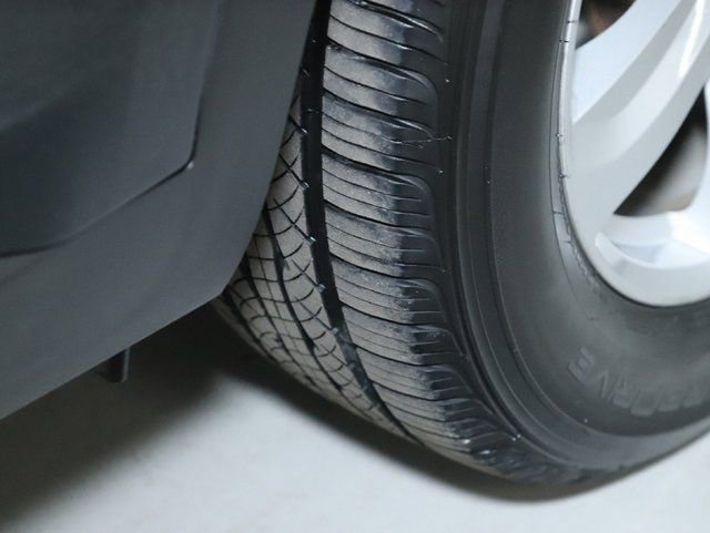 Used 2022 Kia Sorento LX AWD/4WD image 37