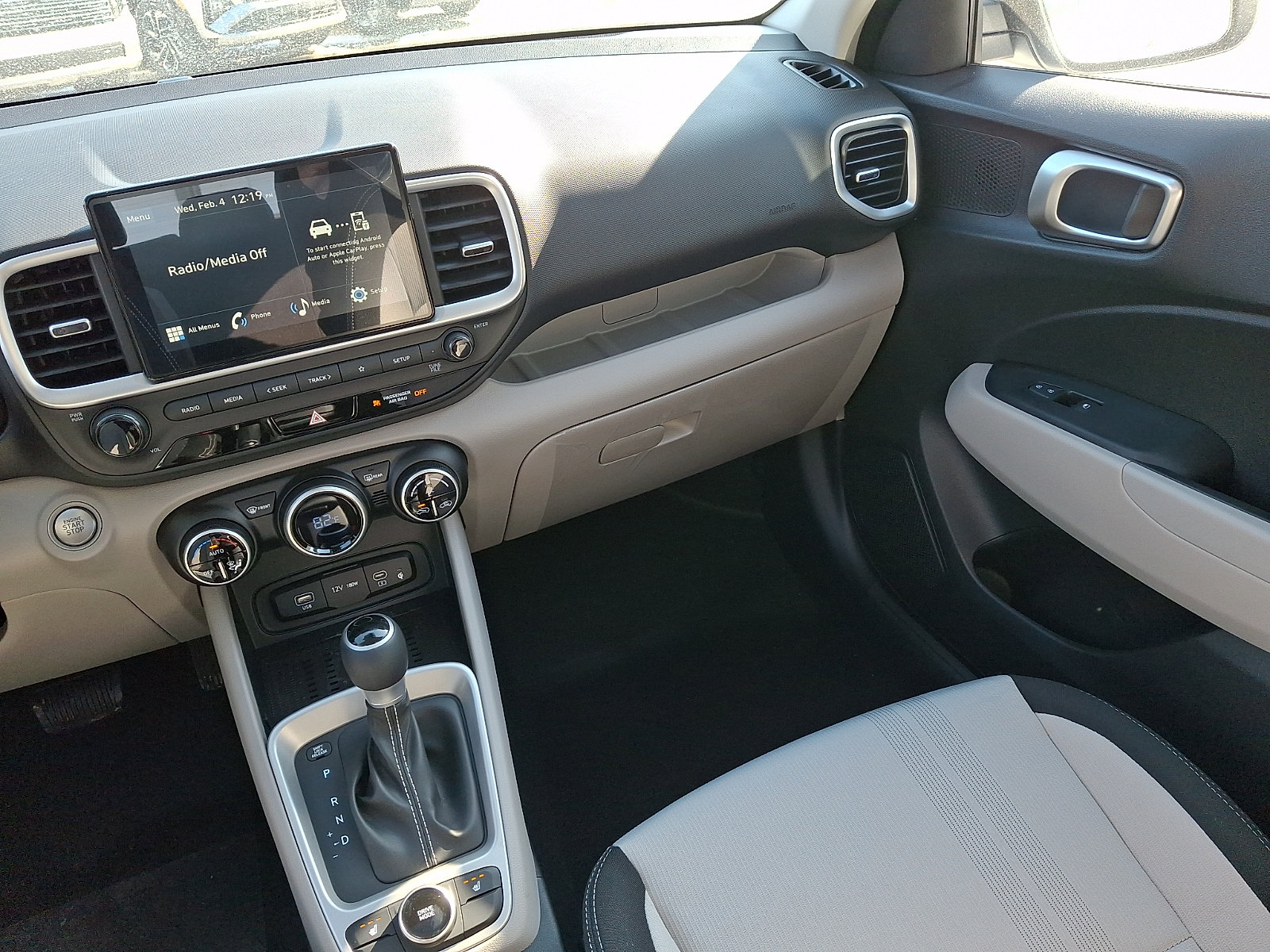 New 2026 Hyundai Venue SEL FWD image 11