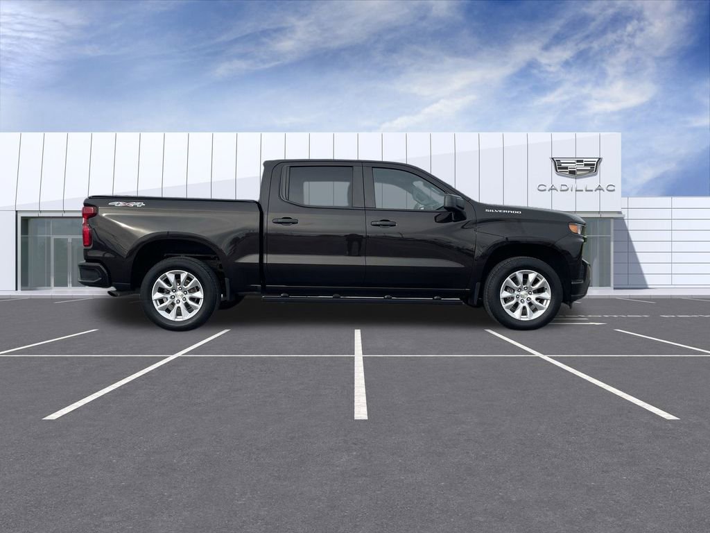 Used 2020 Chevrolet Silverado 1500 Custom w/ Custom Value Package image 9