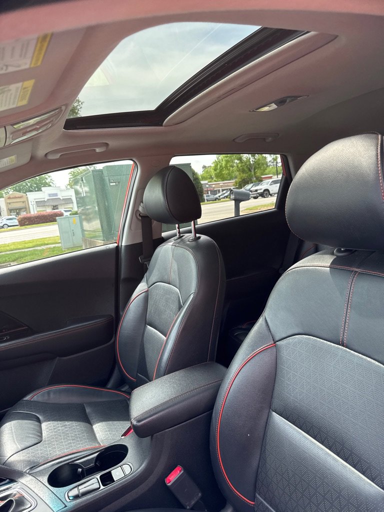 Used 2020 Kia Niro image 12