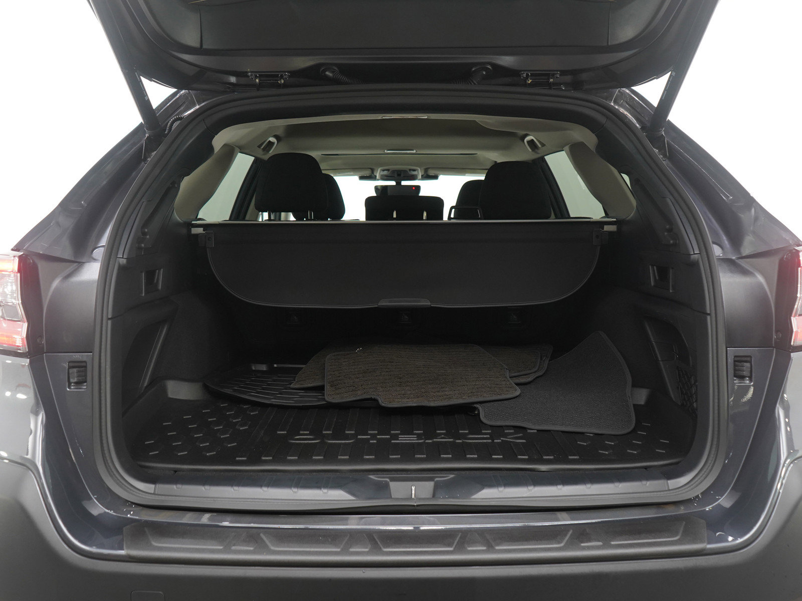 Certified 2025 Subaru Outback Premium image 16