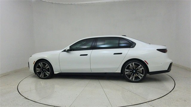 Used 2023 BMW 740i w/ Executive Package image 67