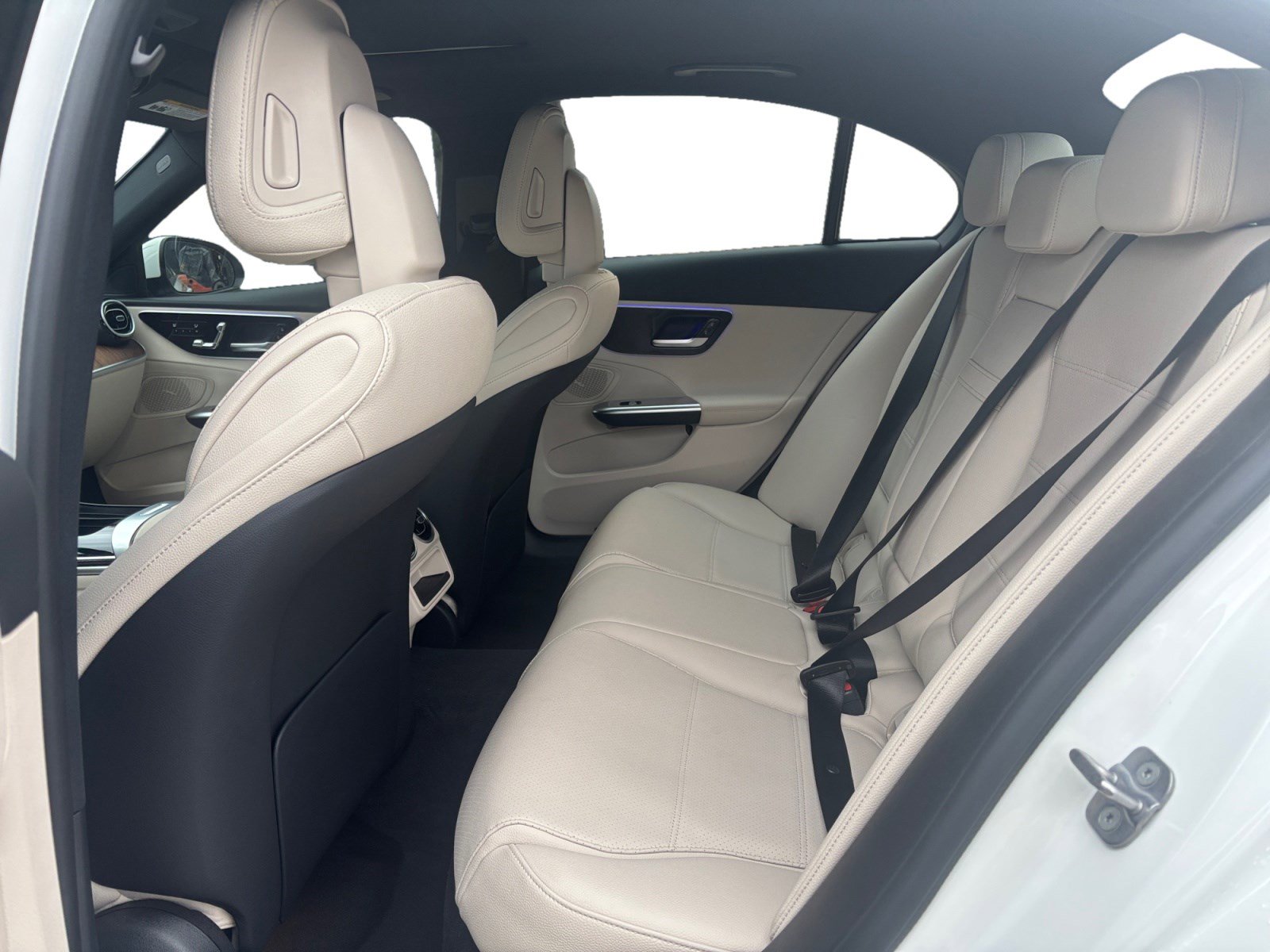 Used 2024 Mercedes-Benz C 300 Sedan image 13