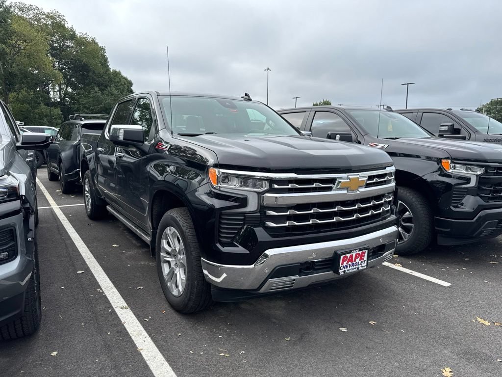 Used 2022 Chevrolet Silverado 1500 LTZ w/ LTZ Premium Package AWD/4WD image 2