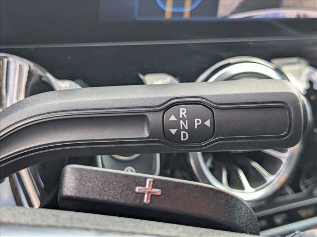 Used 2025 Mercedes-Benz GLA 250 image 12