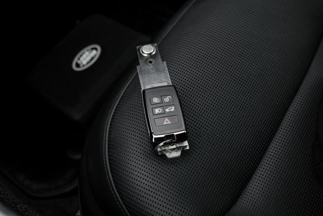 New 2026 Land Rover Range Rover SV AWD/4WD image 77