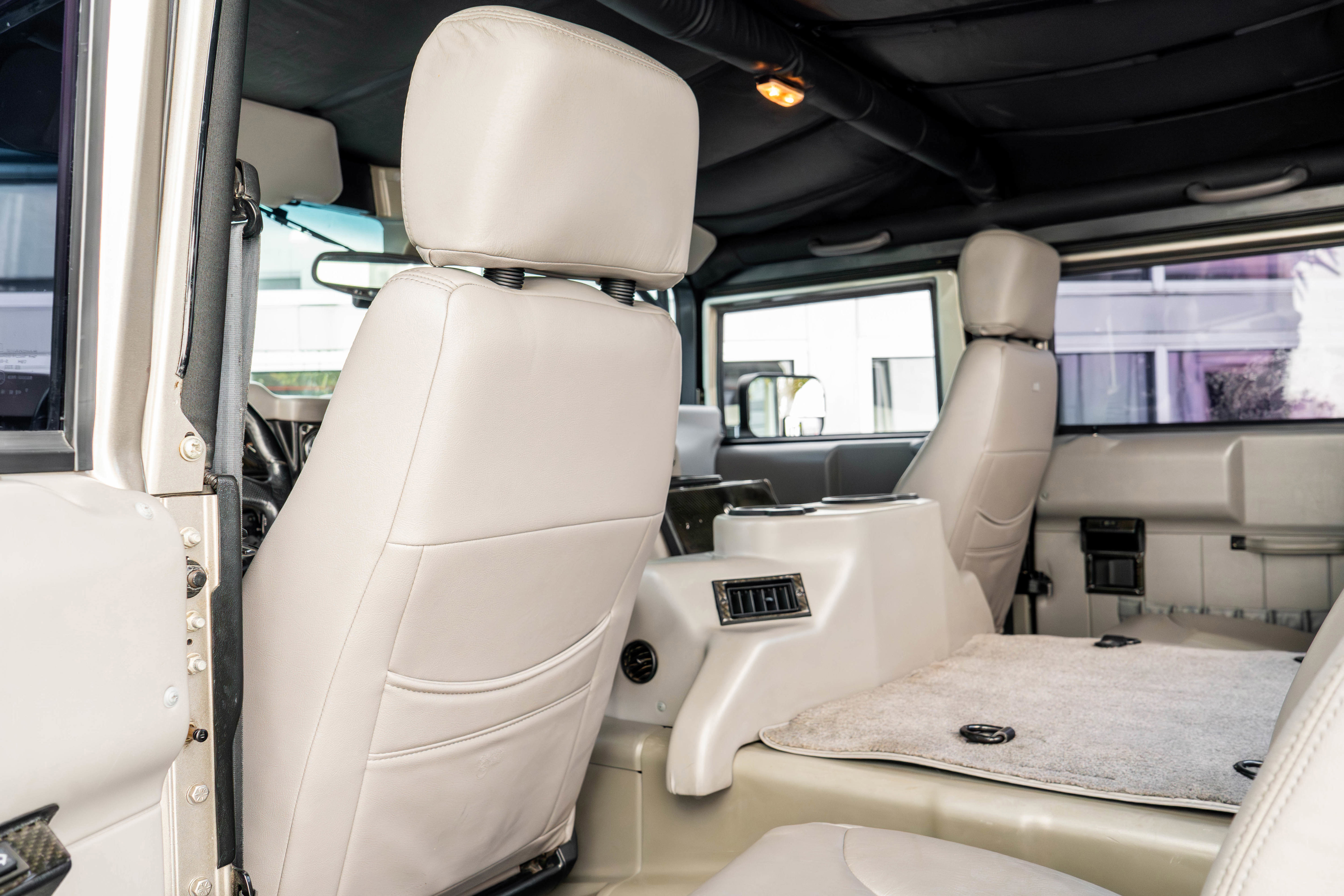 Used 2000 HUMMER H1 4-Door Open Top image 29