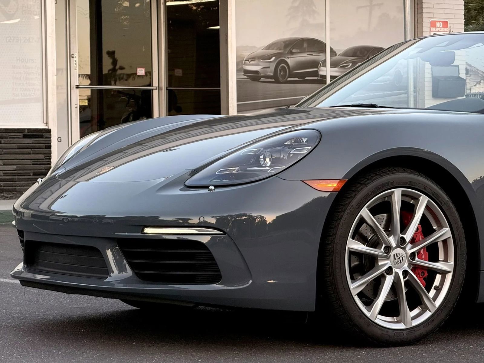 Used 2017 Porsche 718 Boxster S RWD image 4