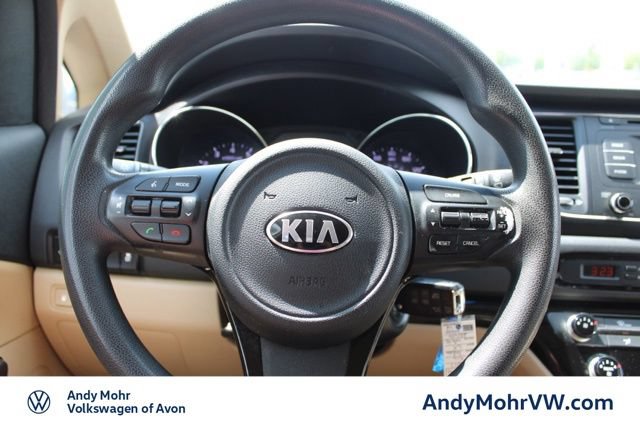 Used 2017 Kia Sedona LX FWD image 29