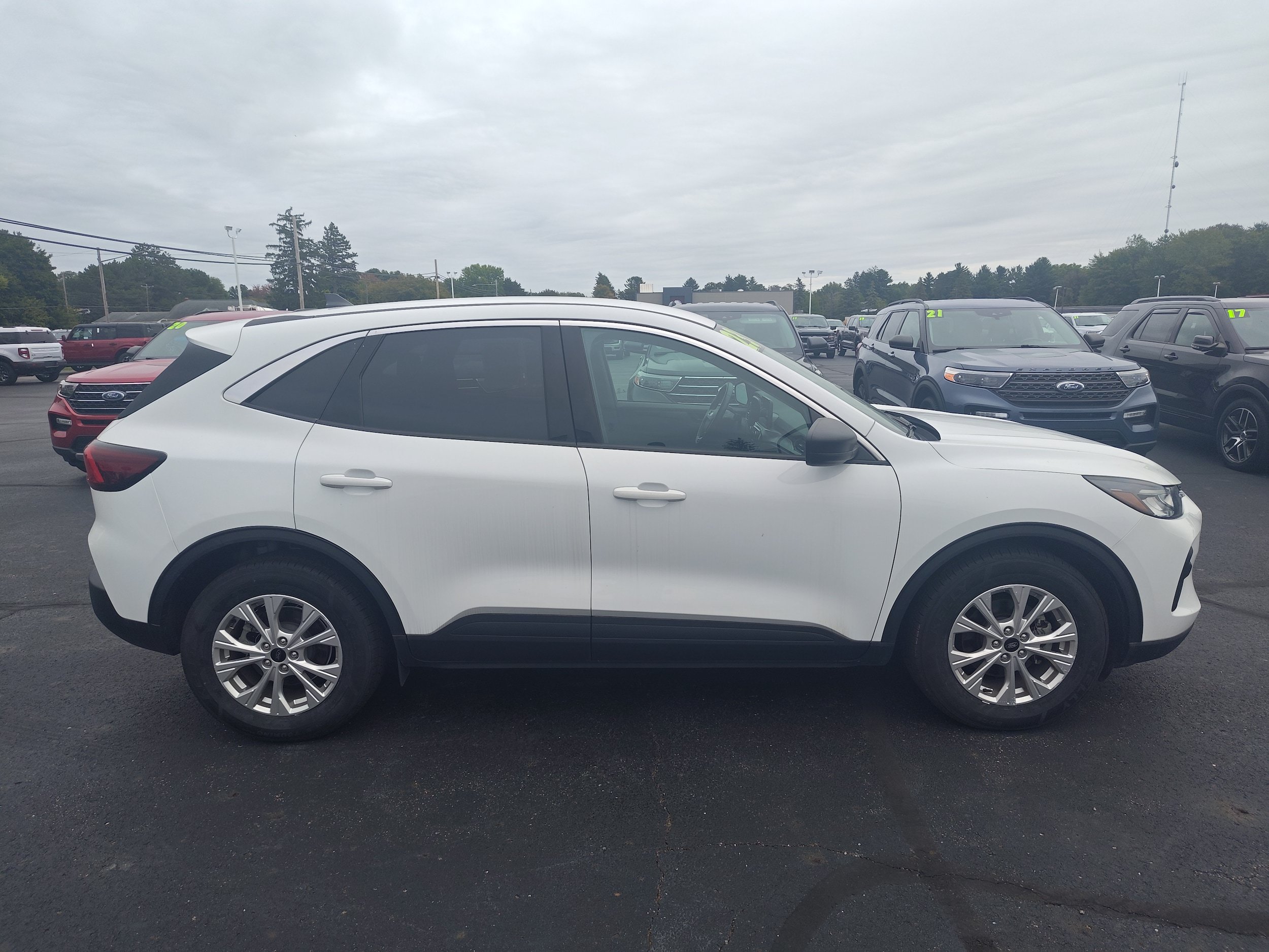 Used 2023 Ford Escape Active FWD image 1