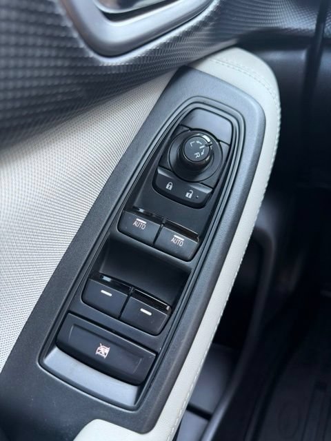 Used 2023 Subaru Forester Premium AWD/4WD image 19