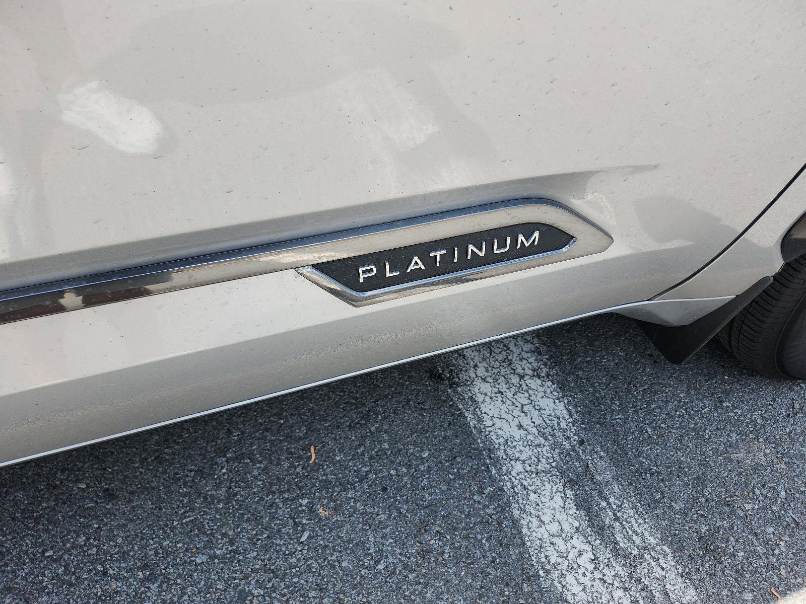 Used 2025 Toyota Sequoia Platinum image 7