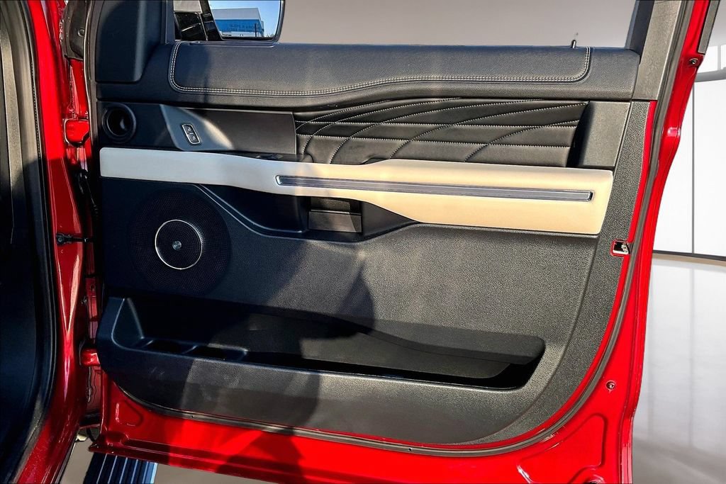 Used 2019 Ford Expedition Platinum AWD/4WD image 19