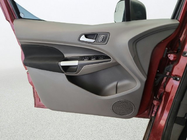 Used 2019 Ford Transit Connect XLT FWD image 21