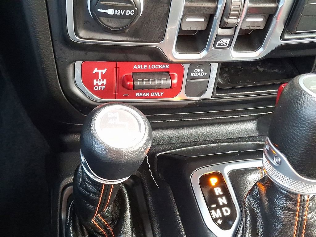 Used 2023 Jeep Gladiator Mojave w/ LED Lighting Group AWD/4WD image 24