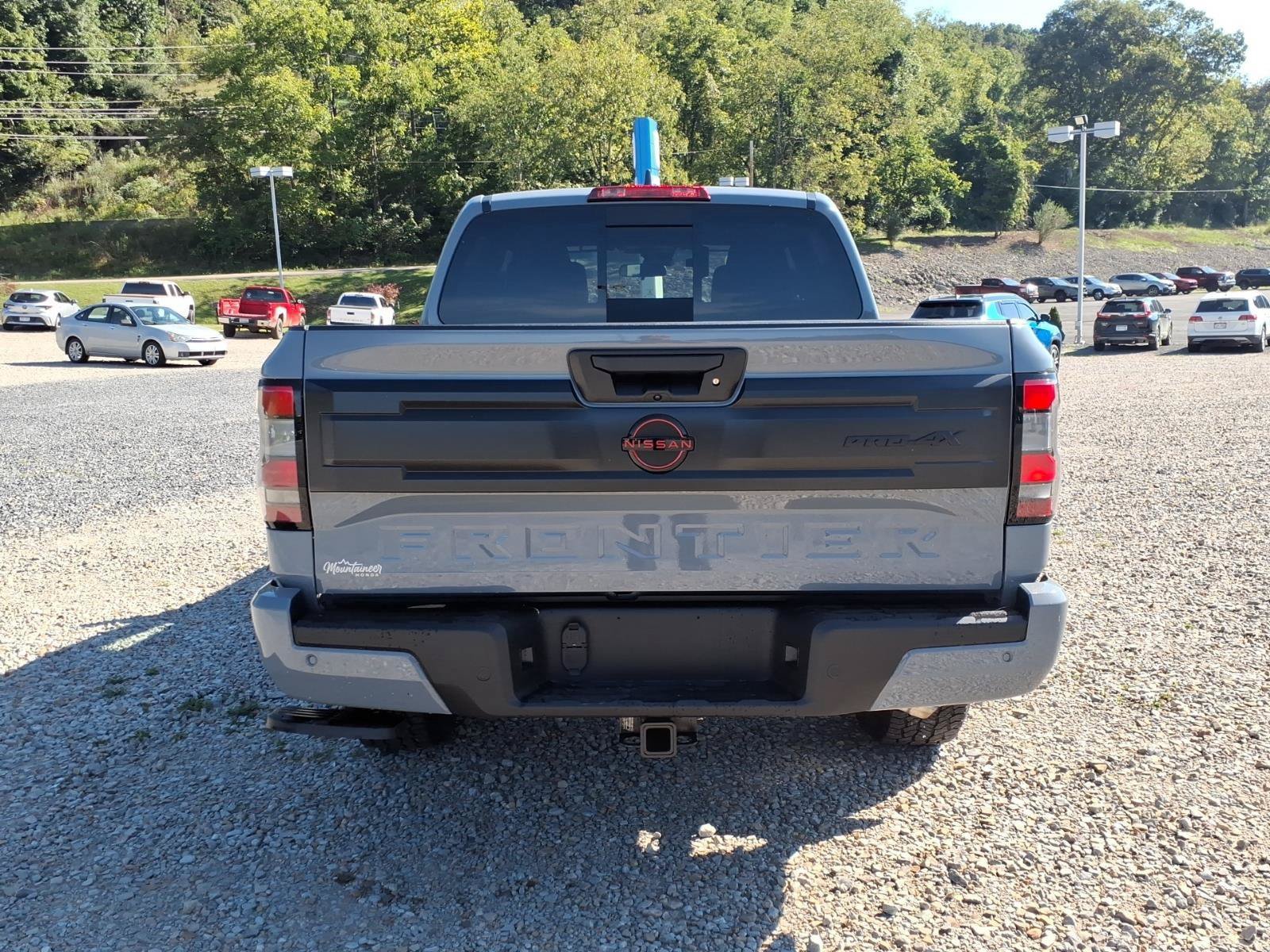 Used 2026 Nissan Frontier PRO-4X w/ Tow Package AWD/4WD image 6