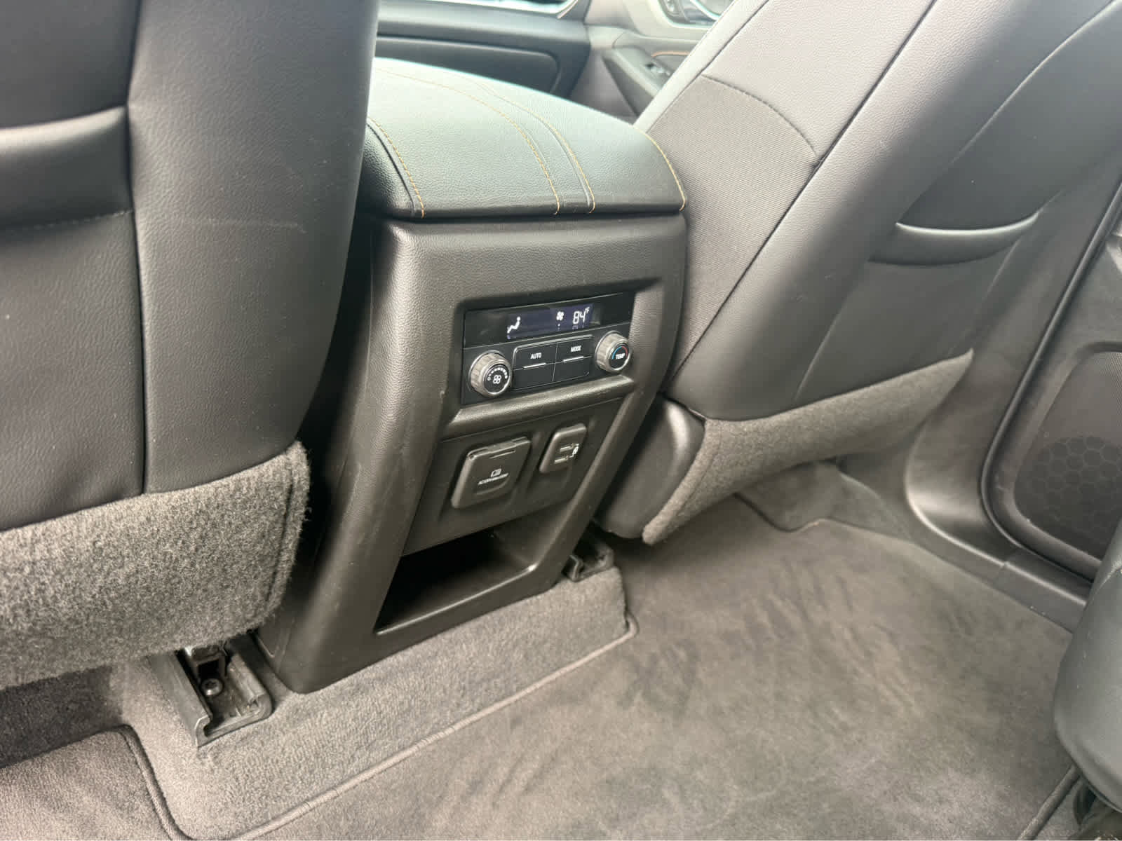 Used 2020 Chevrolet Traverse RS image 19