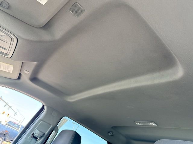 Used 2023 Chevrolet Silverado 1500 Custom image 22