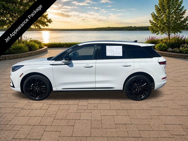 Certified 2023 Lincoln Corsair AWD w/ Equipment Group 101A image 3