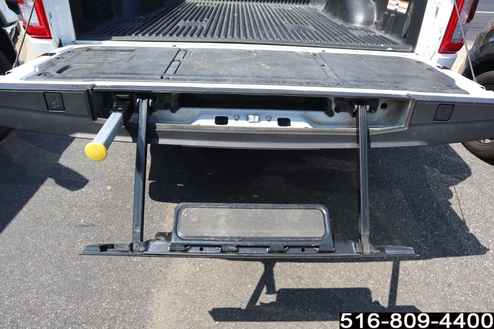 Used 2023 Ford F150 Lariat w/ Equipment Group 502A High AWD/4WD image 9