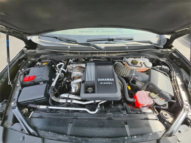 Used 2024 Chevrolet Tahoe High Country w/ Advanced Technology Package image 12