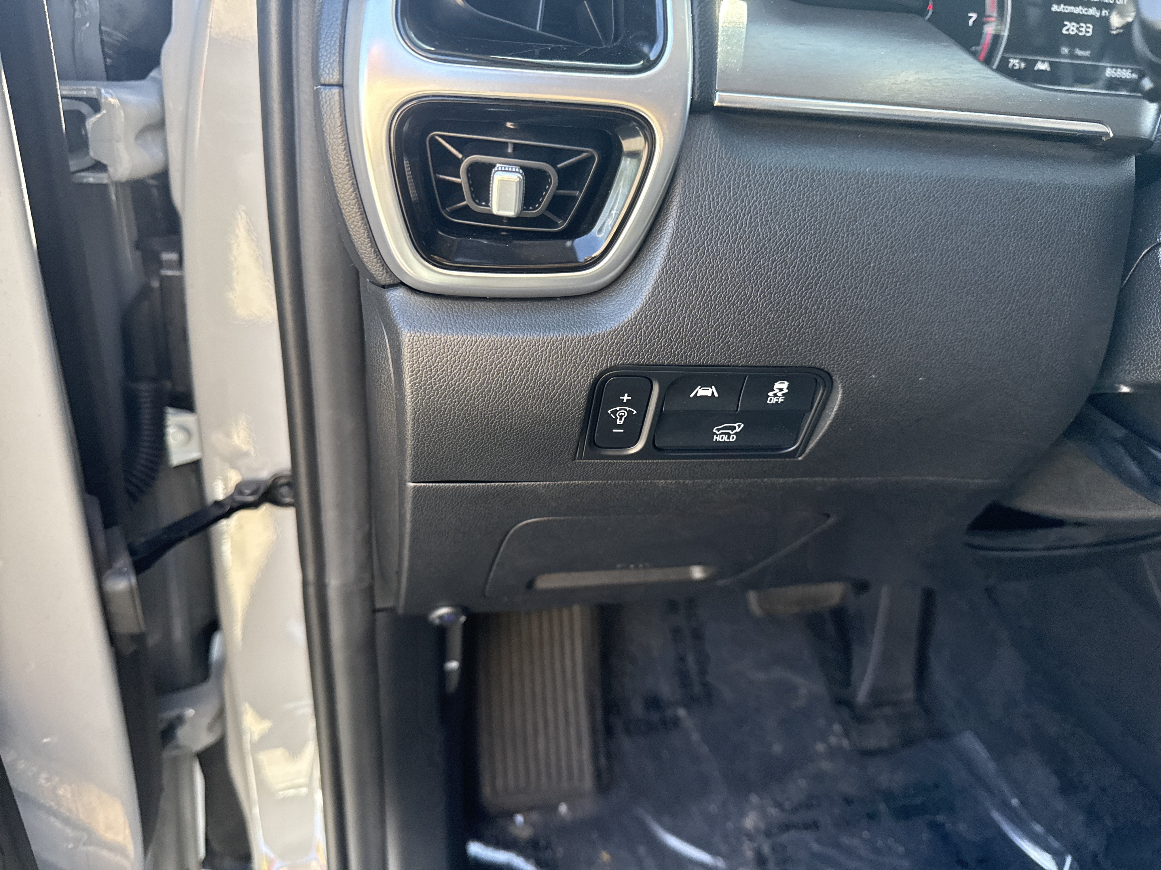 Used 2022 Kia Sorento SX FWD image 21