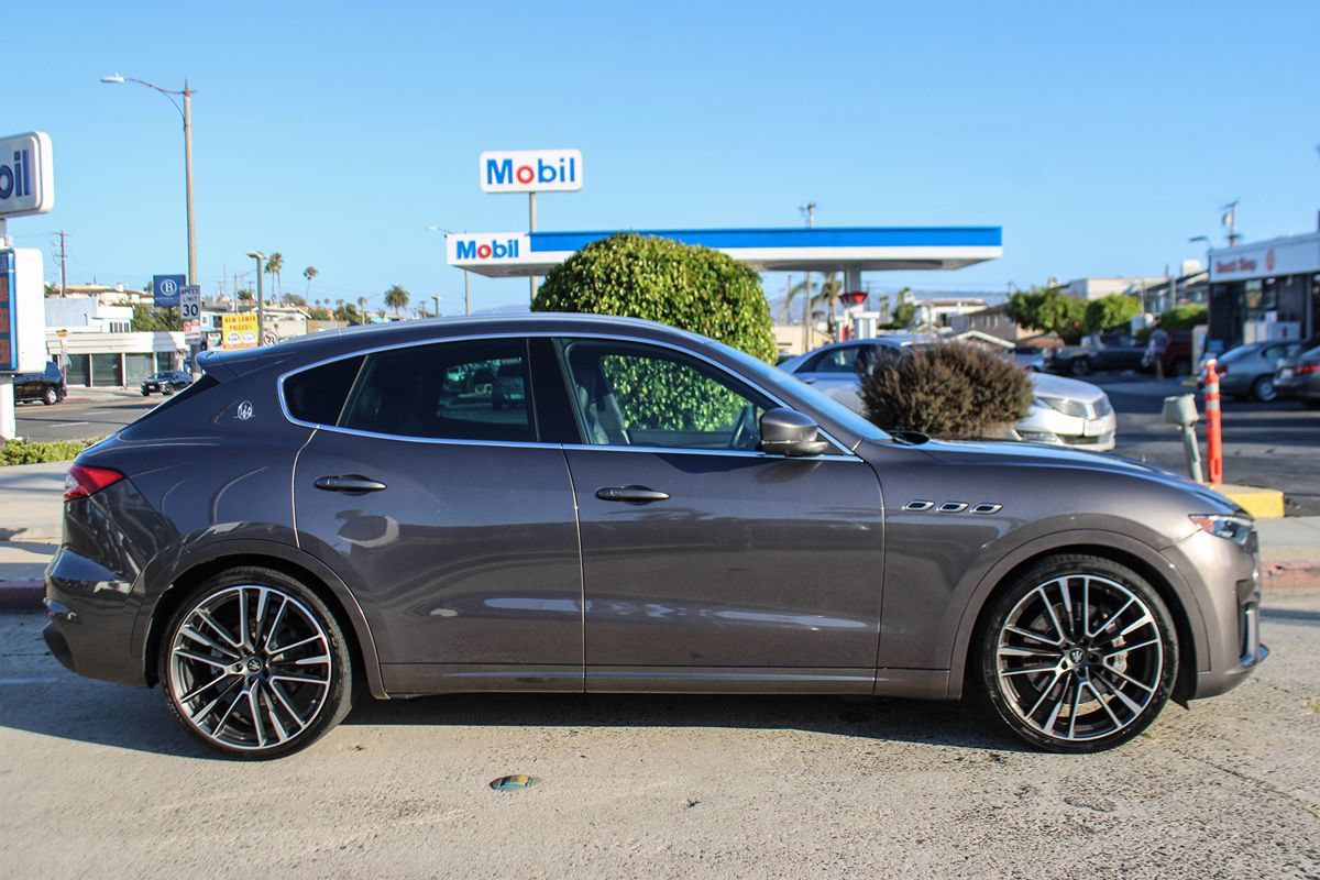 Used 2020 Maserati Levante GTS AWD/4WD image 7