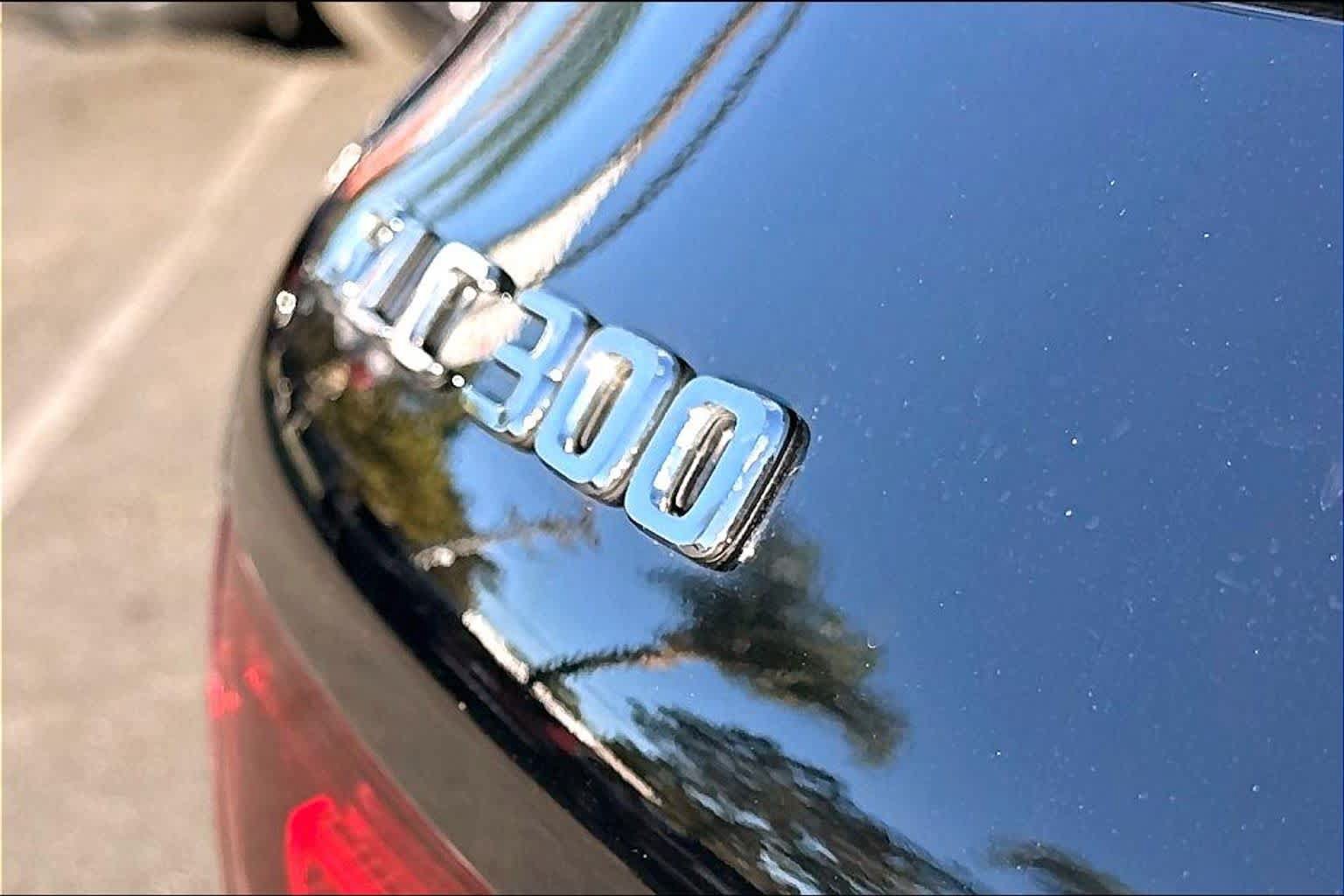 Used 2021 Mercedes-Benz GLC 300 image 9
