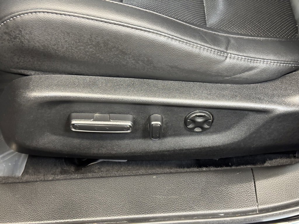 Used 2022 Honda Accord EX-L image 12