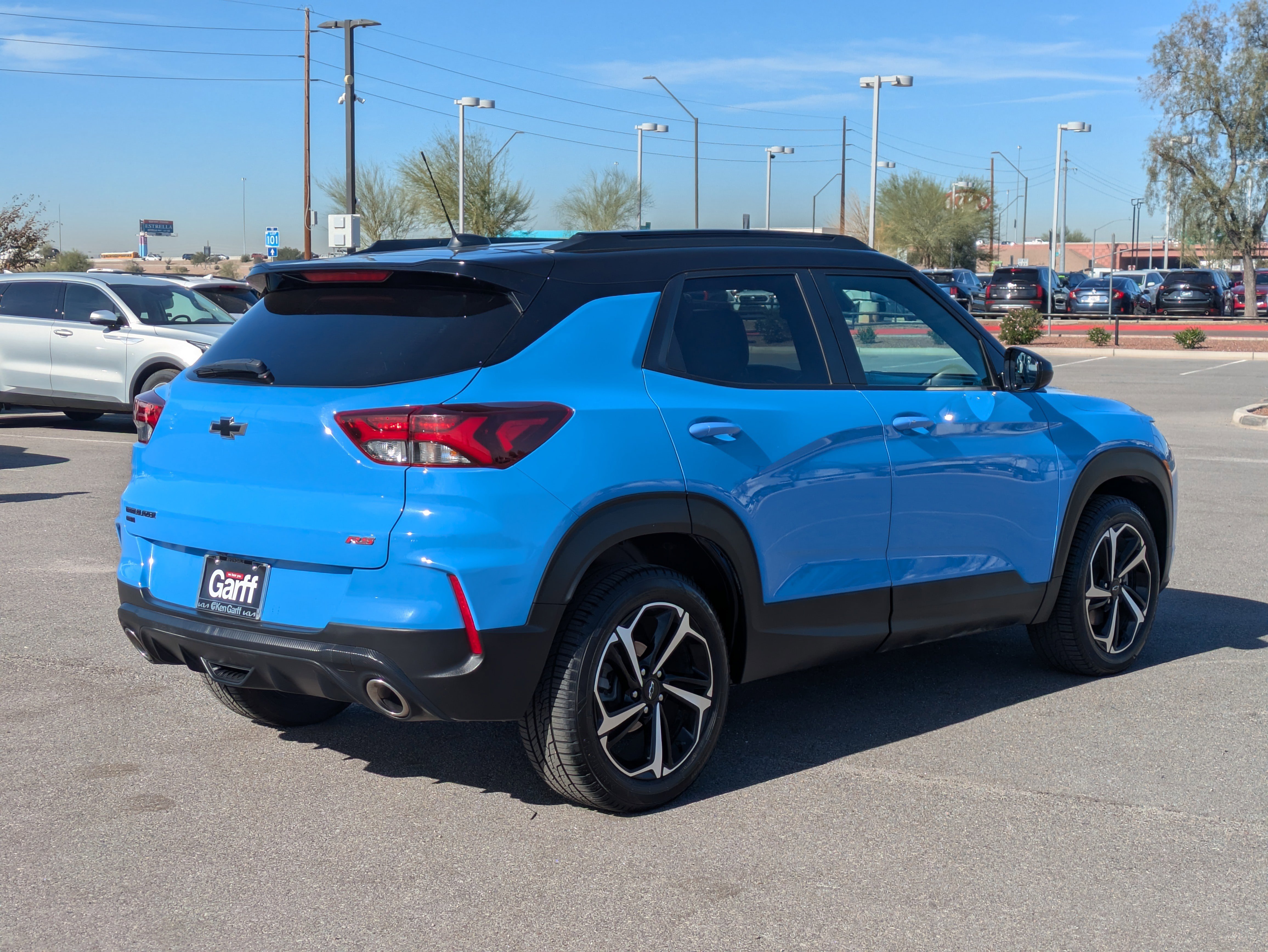 Used 2023 Chevrolet TrailBlazer RS w/ Sun and Liftgate Package image 5
