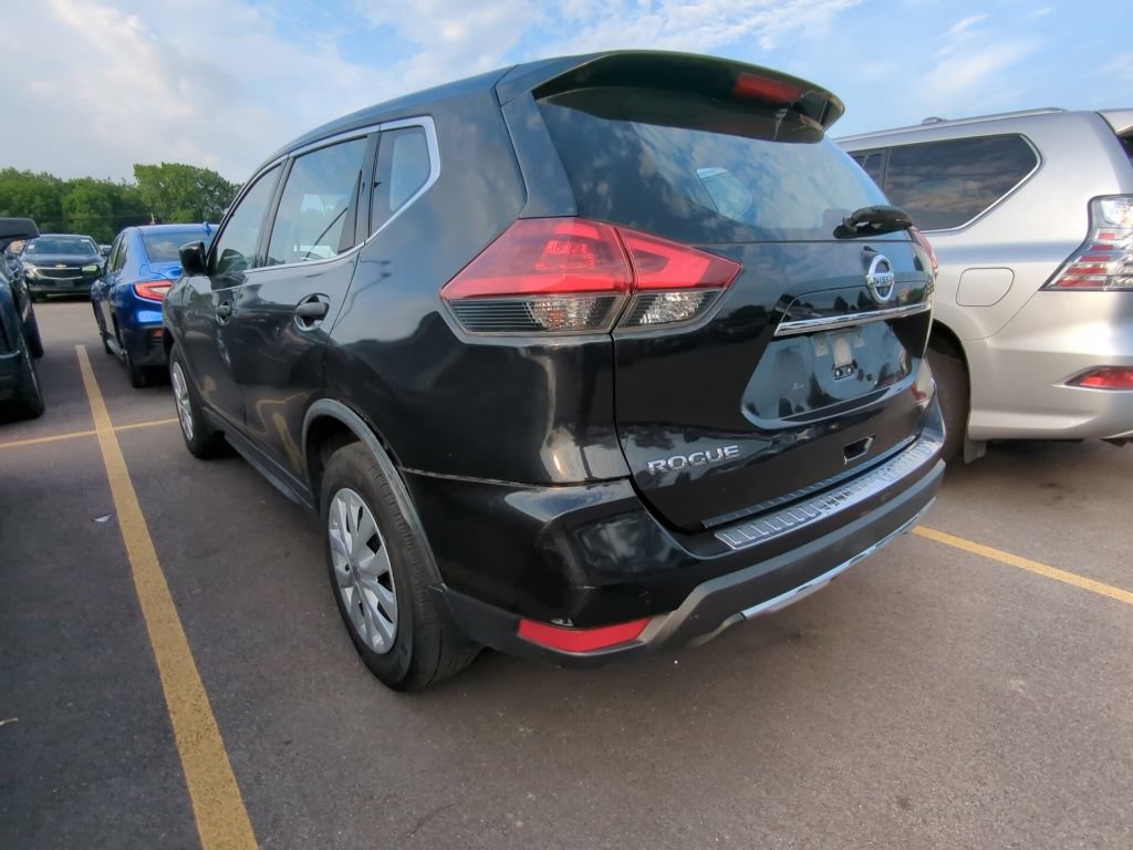 Used 2019 Nissan Rogue S AWD/4WD image 5
