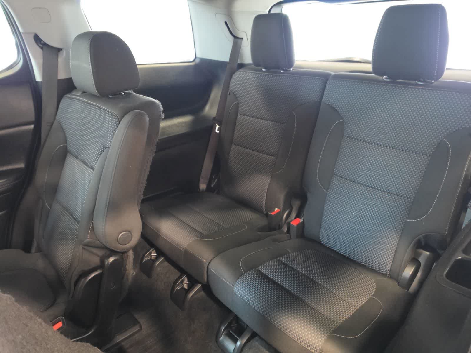 Used 2021 GMC Acadia SLE w/ LPO, Floor Liner Package AWD/4WD image 31