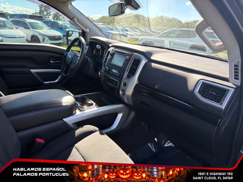 Used 2017 Nissan Titan SV RWD image 29