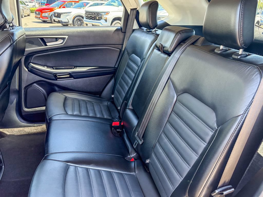 Used 2018 Ford Edge SEL w/ Equipment Group 201A FWD image 40