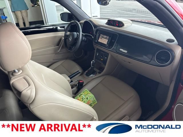 Used 2013 Volkswagen Beetle 2.0T FWD image 13
