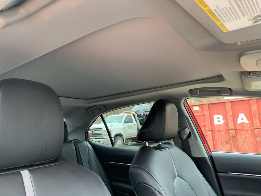 Used 2021 Toyota Camry XSE image 18