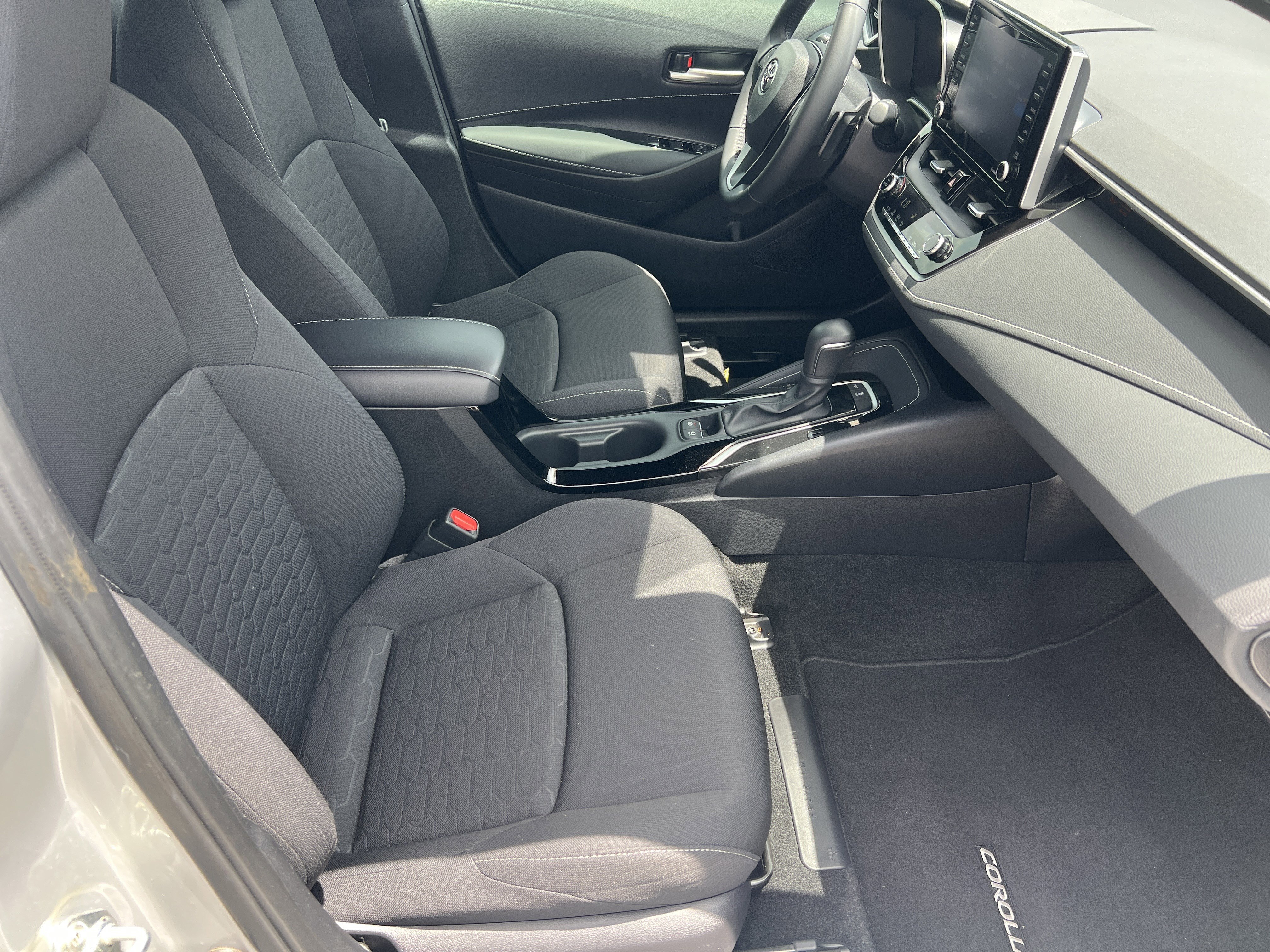 Certified 2022 Toyota Corolla SE FWD image 24