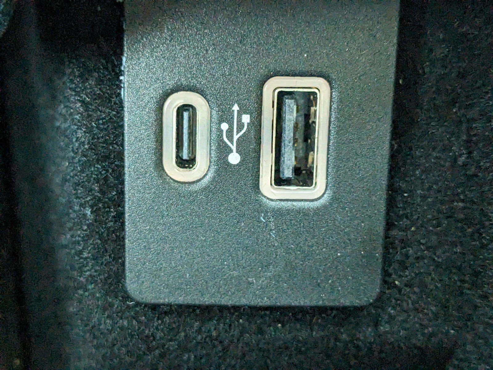 Certified 2023 Lincoln Nautilus Reserve w/ Equipment Group 201A image 26