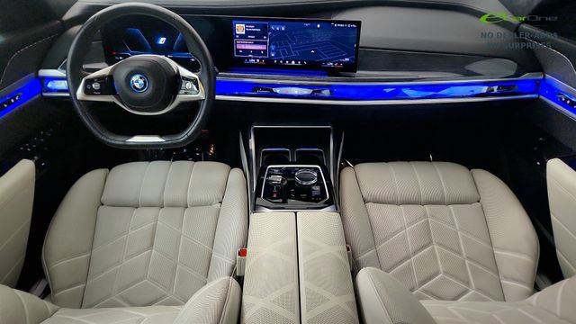 Used 2023 BMW i7 xDrive60 AWD/4WD image 51