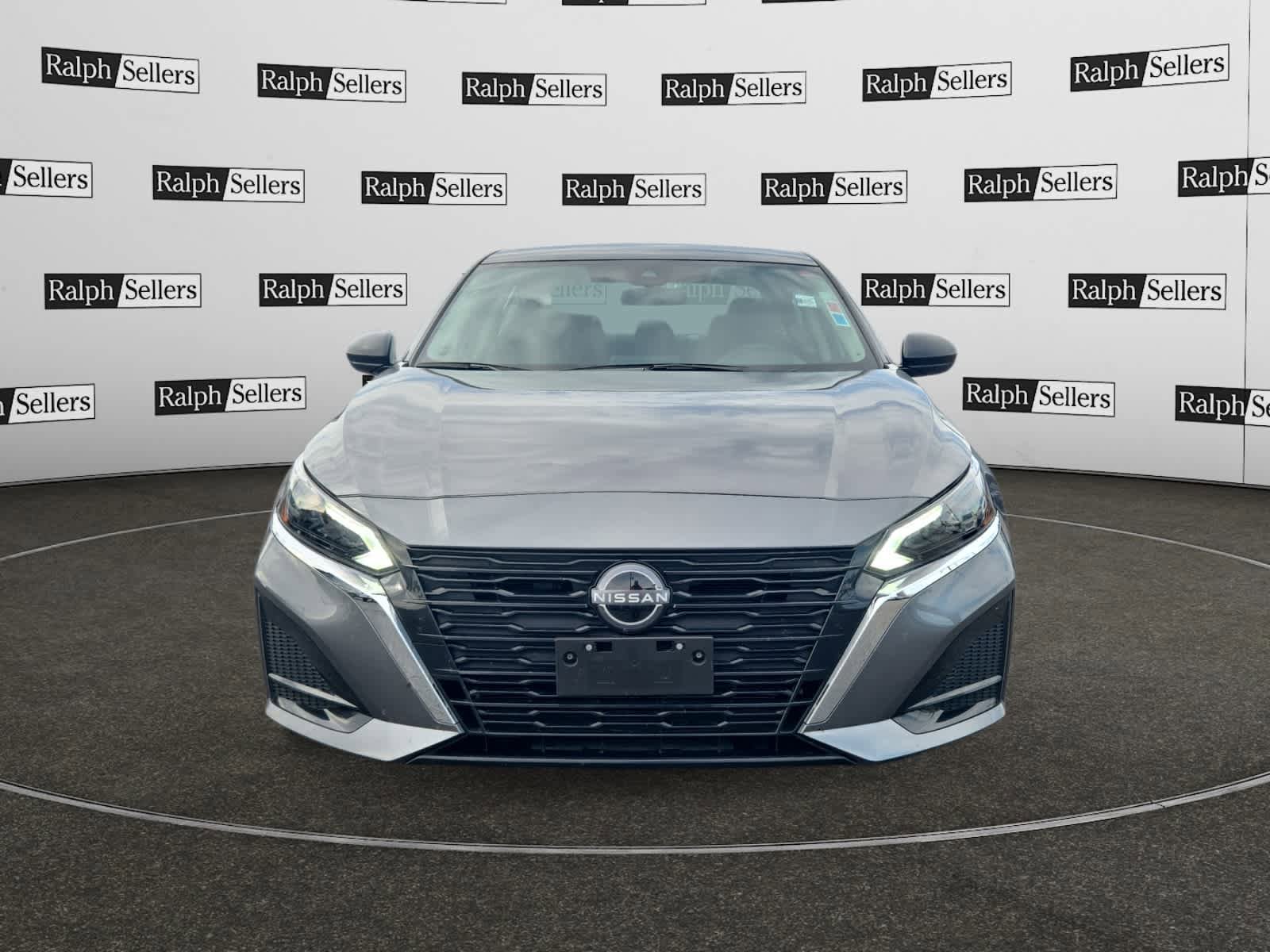 Used 2025 Nissan Altima 2.5 SV FWD image 8