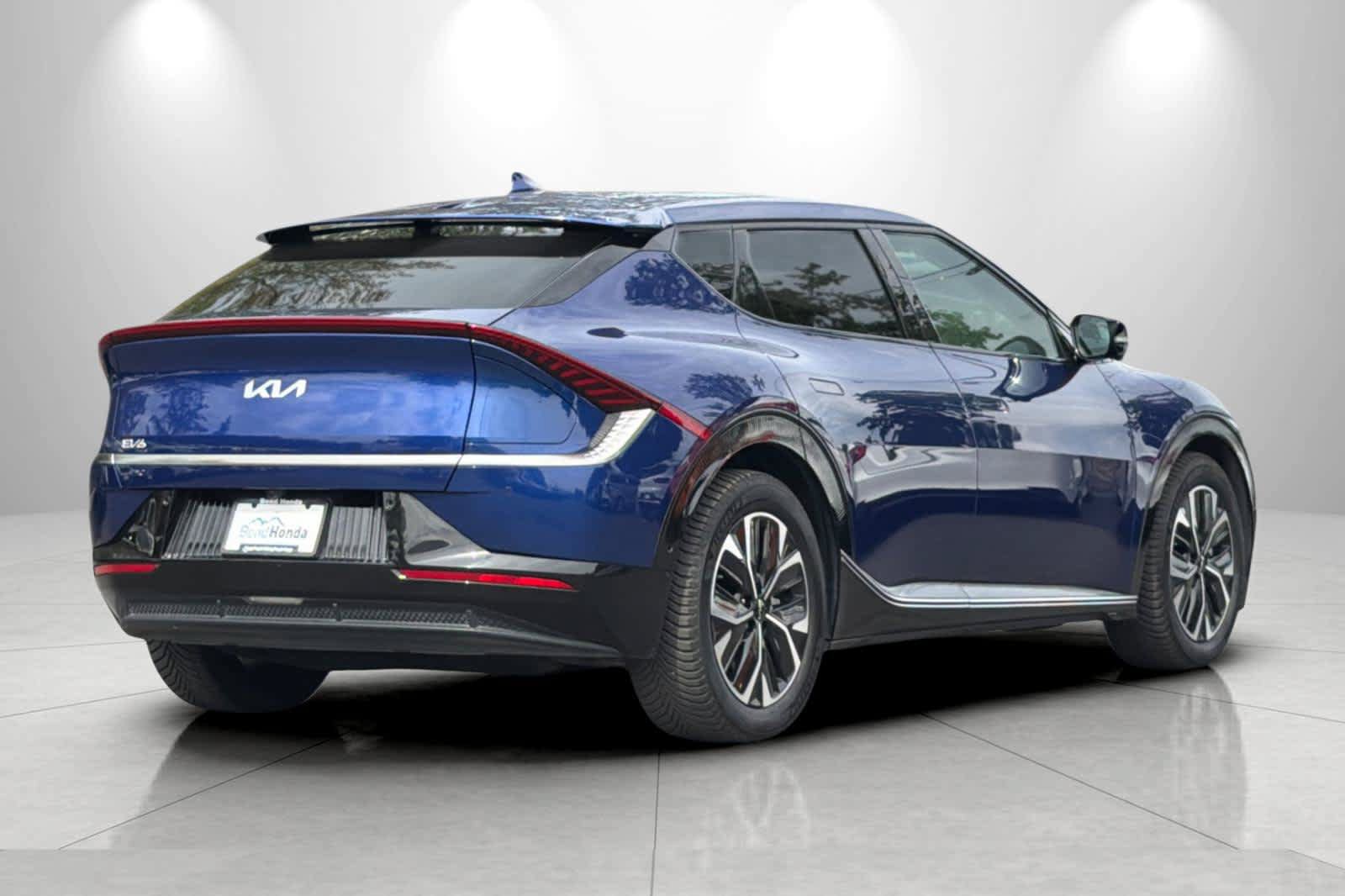 Used 2022 Kia EV6 Wind w/ Wind Technology Package AWD/4WD image 2